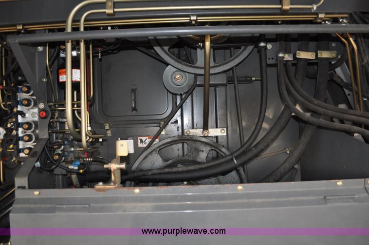 image for item G7075 2010 Lexion Claas 570R combine