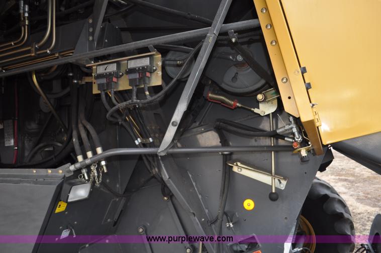 image for item G7075 2010 Lexion Claas 570R combine