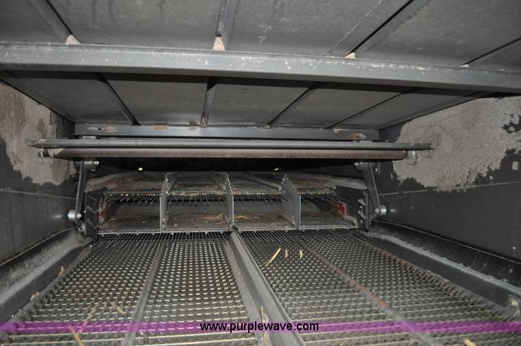 image for item G7075 2010 Lexion Claas 570R combine