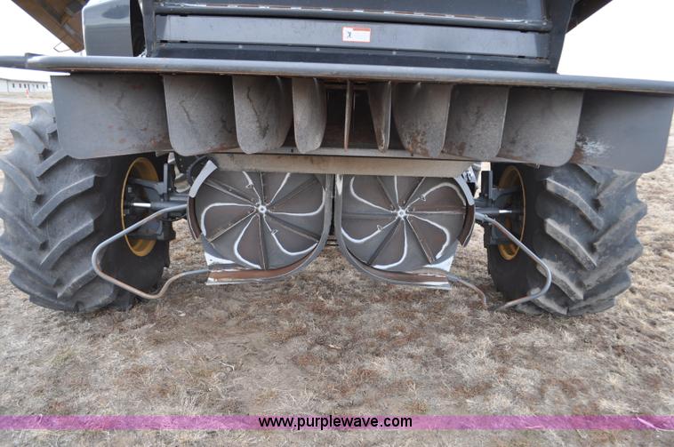 image for item G7075 2010 Lexion Claas 570R combine