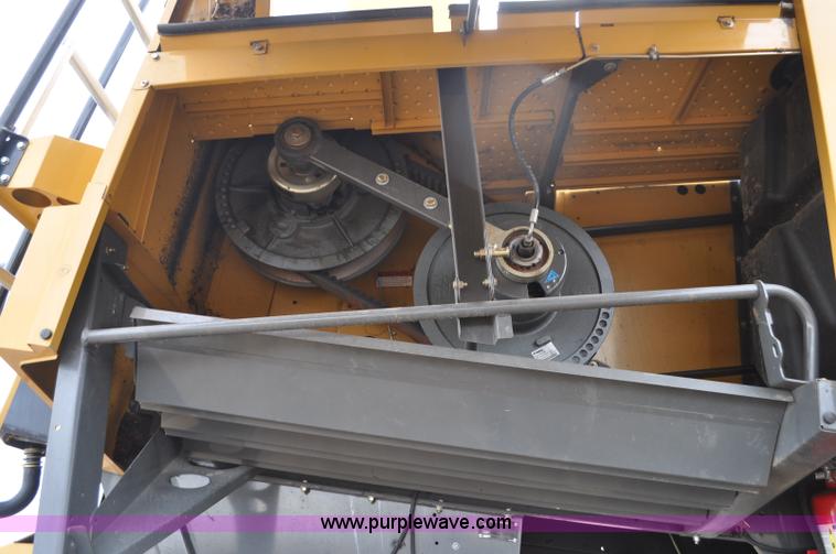 image for item G7075 2010 Lexion Claas 570R combine