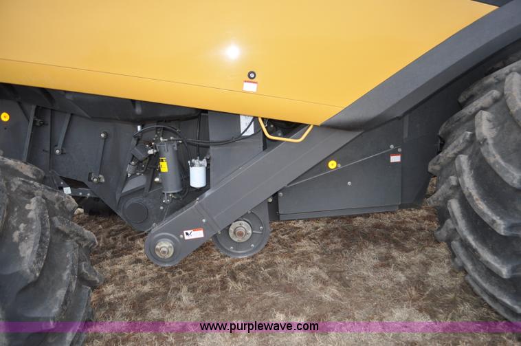 image for item G7075 2010 Lexion Claas 570R combine