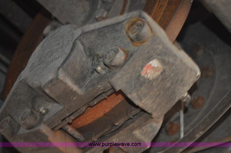 image for item G7075 2010 Lexion Claas 570R combine