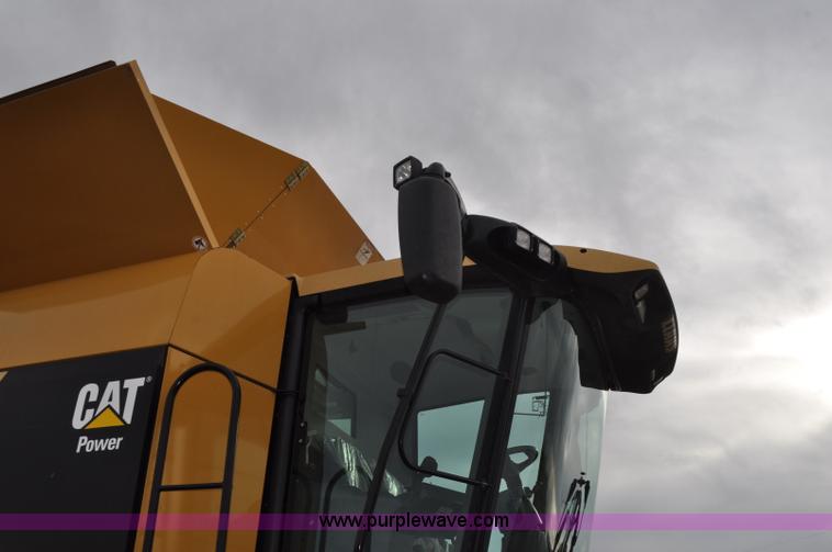 image for item G7075 2010 Lexion Claas 570R combine