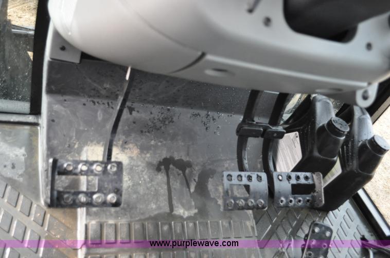 image for item G7089 2002 Challenger MT455 MFWD tractor