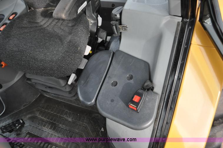 image for item G7089 2002 Challenger MT455 MFWD tractor