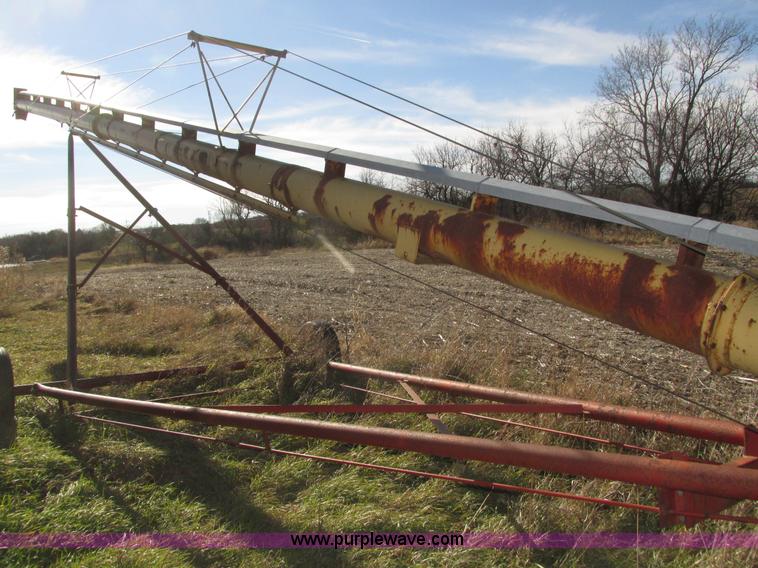 image for item H1014 Westfield W100 grain auger