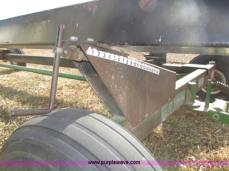 image for item H1015 E-Z Trail 680 header trailer