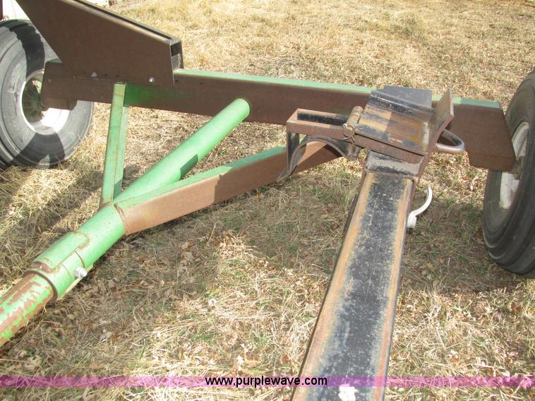 image for item H1015 E-Z Trail 680 header trailer