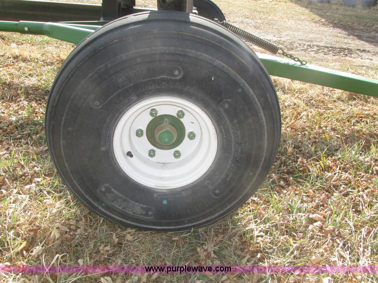 image for item H1015 E-Z Trail 680 header trailer