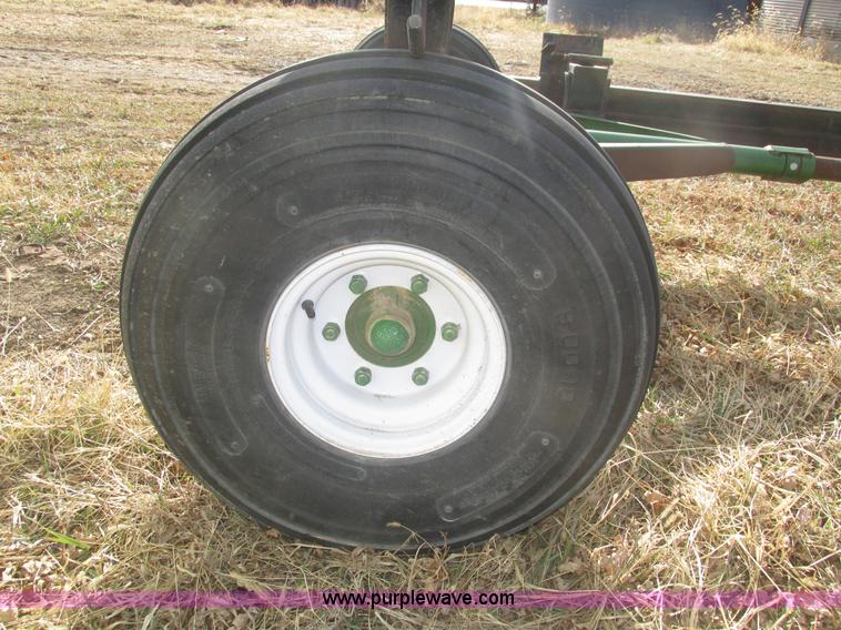 image for item H1015 E-Z Trail 680 header trailer