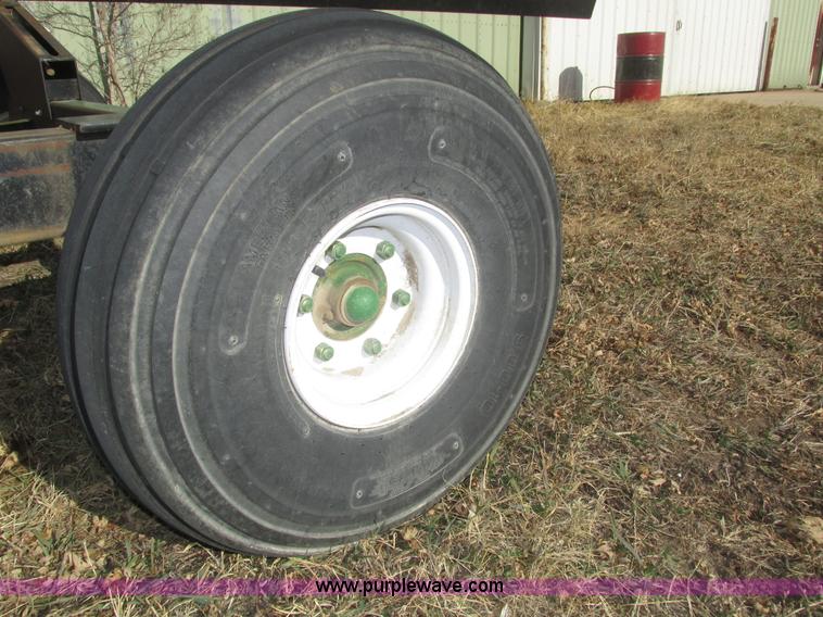 image for item H1015 E-Z Trail 680 header trailer