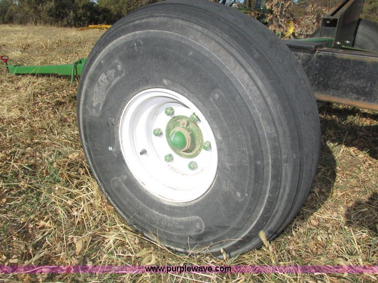 image for item H1015 E-Z Trail 680 header trailer