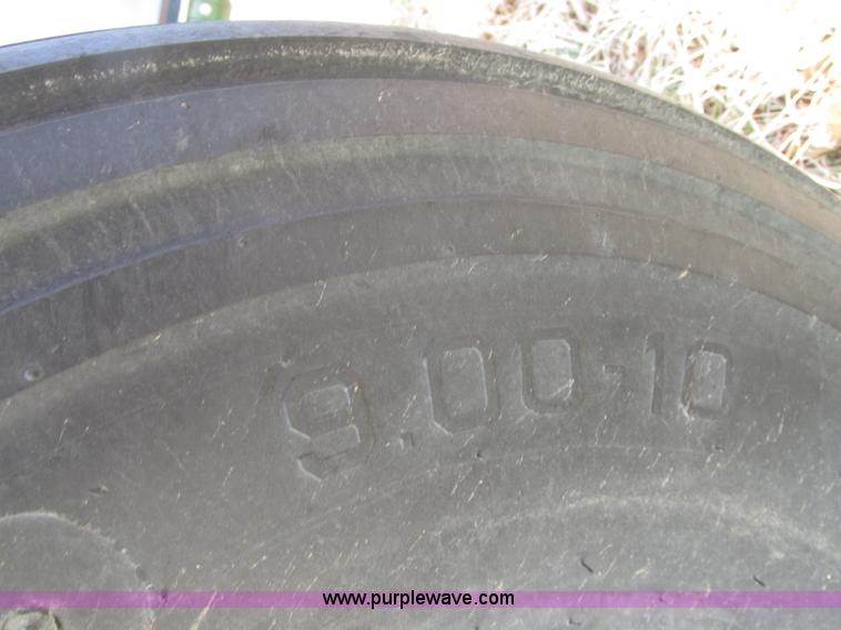 image for item H1015 E-Z Trail 680 header trailer