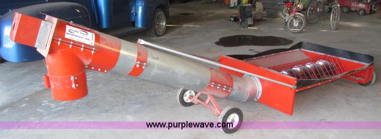 image for item H1016 2012 Luffland grain hopper