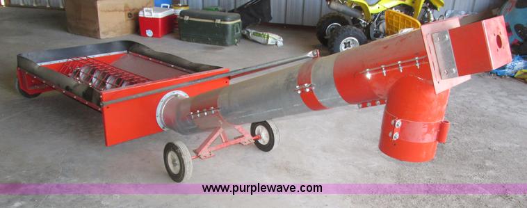 image for item H1016 2012 Luffland grain hopper