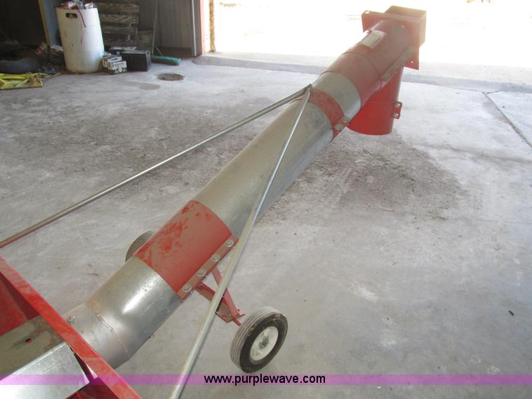 image for item H1016 2012 Luffland grain hopper