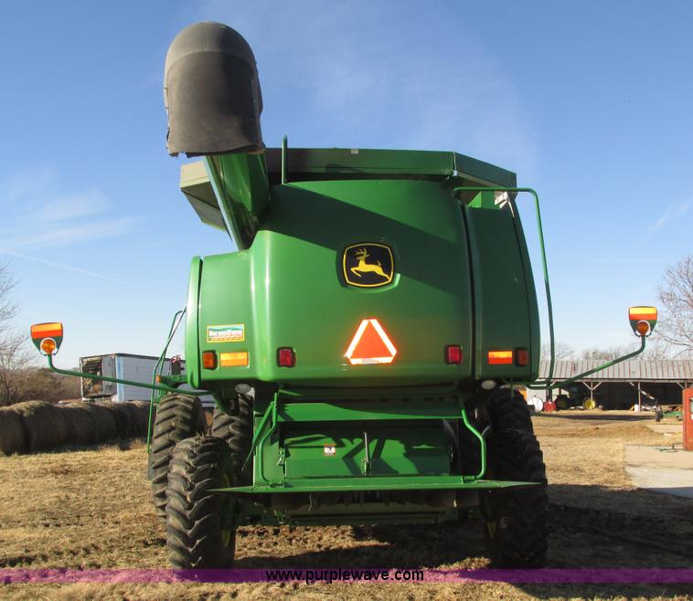 image for item H1017 2004 John Deere 9760 STS combine