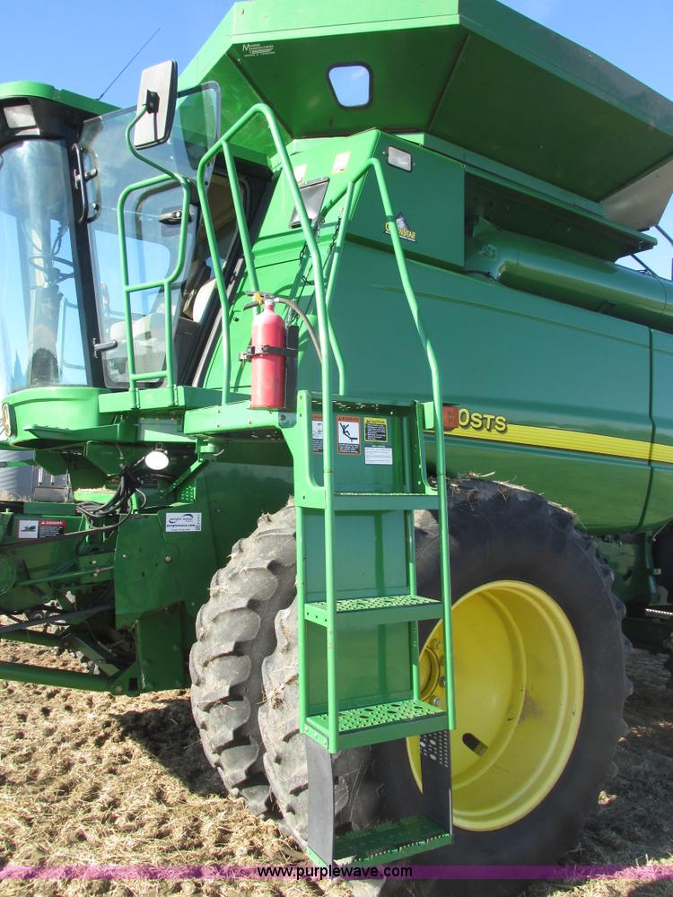 image for item H1017 2004 John Deere 9760 STS combine