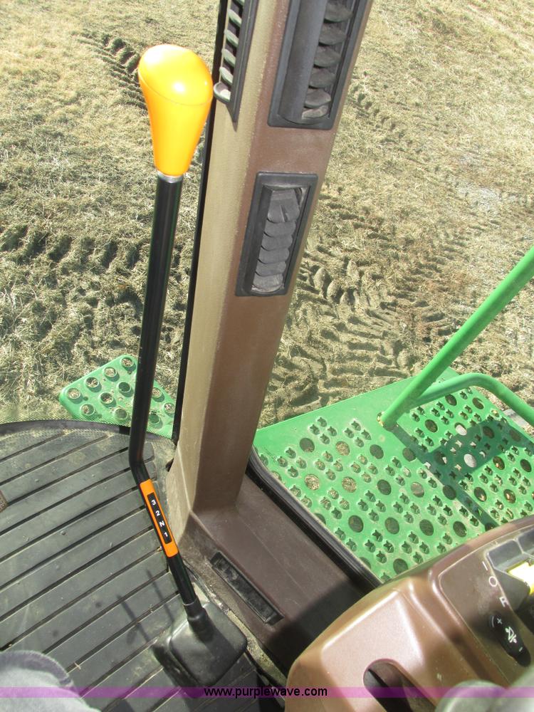 image for item H1017 2004 John Deere 9760 STS combine