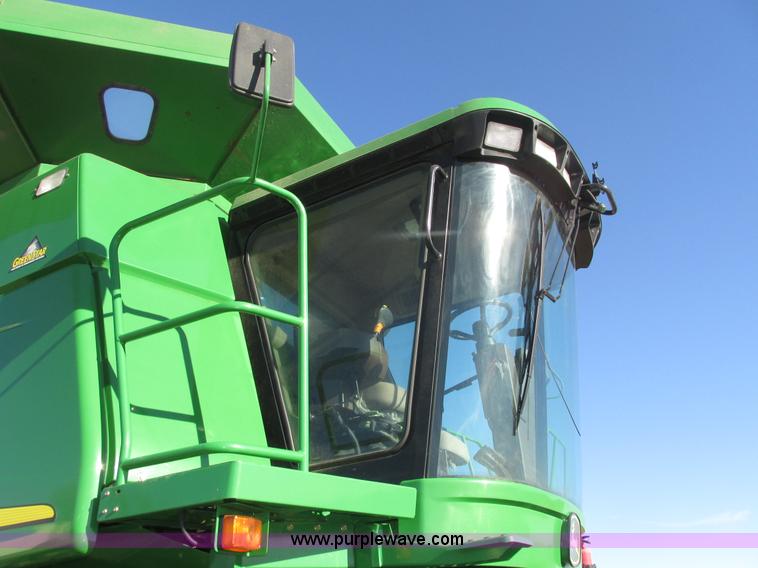 image for item H1017 2004 John Deere 9760 STS combine