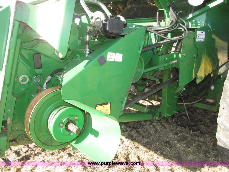 image for item H1017 2004 John Deere 9760 STS combine