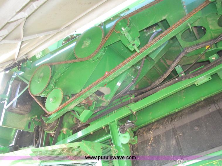 image for item H1017 2004 John Deere 9760 STS combine