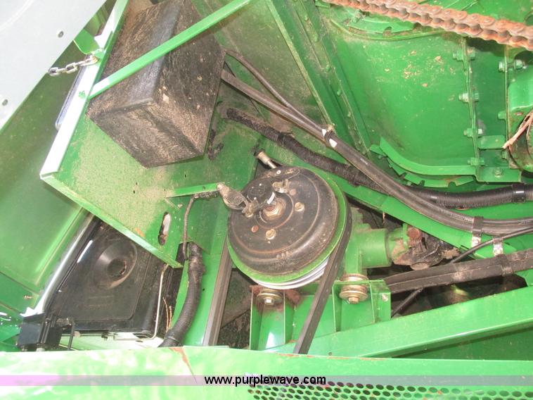 image for item H1017 2004 John Deere 9760 STS combine
