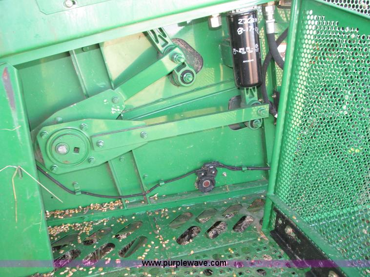 image for item H1017 2004 John Deere 9760 STS combine