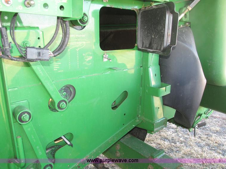 image for item H1017 2004 John Deere 9760 STS combine