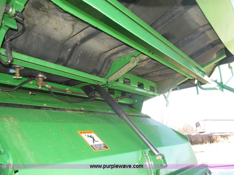 image for item H1017 2004 John Deere 9760 STS combine