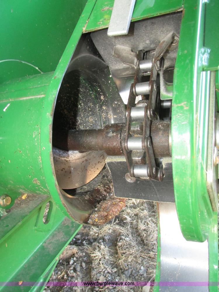 image for item H1017 2004 John Deere 9760 STS combine