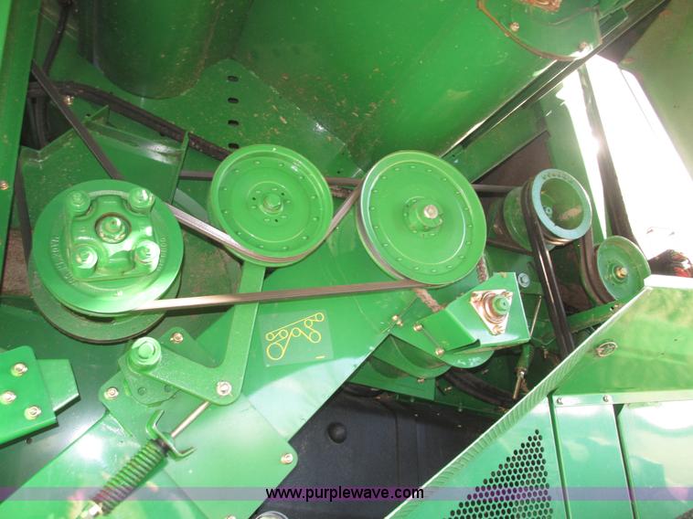 image for item H1017 2004 John Deere 9760 STS combine