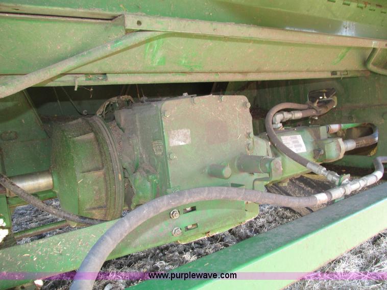 image for item H1017 2004 John Deere 9760 STS combine