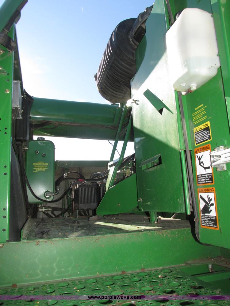 image for item H1017 2004 John Deere 9760 STS combine