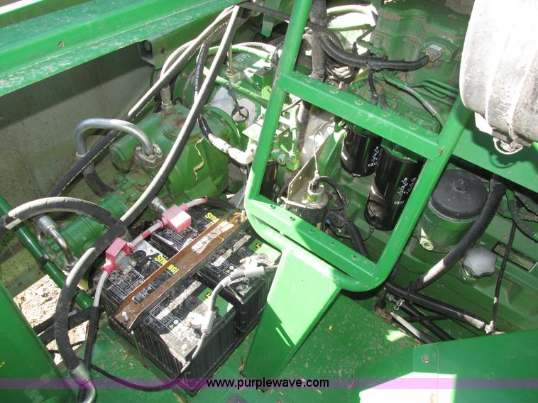 image for item H1017 2004 John Deere 9760 STS combine