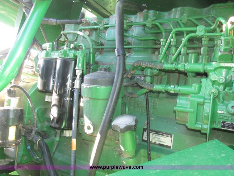 image for item H1017 2004 John Deere 9760 STS combine