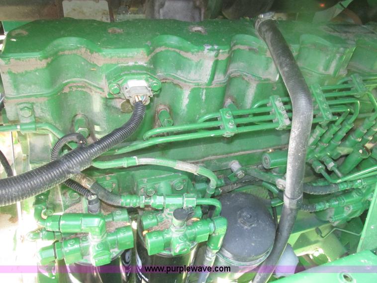 image for item H1017 2004 John Deere 9760 STS combine