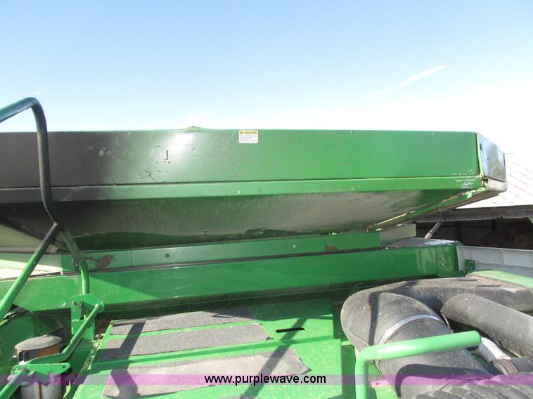 image for item H1017 2004 John Deere 9760 STS combine
