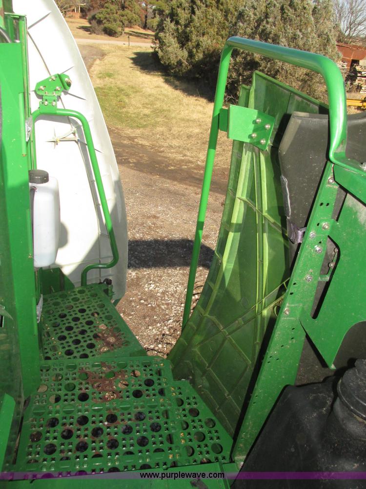 image for item H1017 2004 John Deere 9760 STS combine