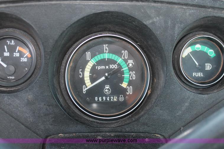 image for item H8005 1980 Massey-Ferguson 4880 4WD tractor