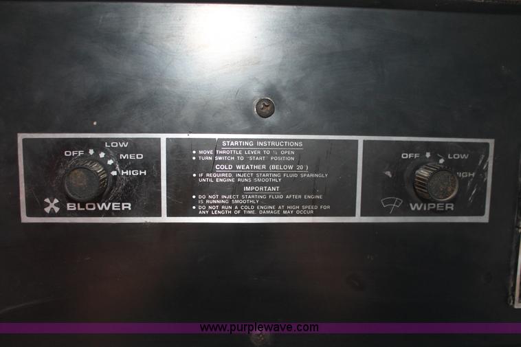 image for item H8005 1980 Massey-Ferguson 4880 4WD tractor