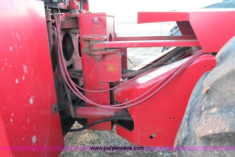 image for item H8005 1980 Massey-Ferguson 4880 4WD tractor