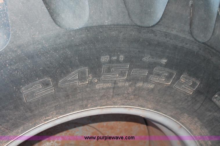 image for item H8005 1980 Massey-Ferguson 4880 4WD tractor