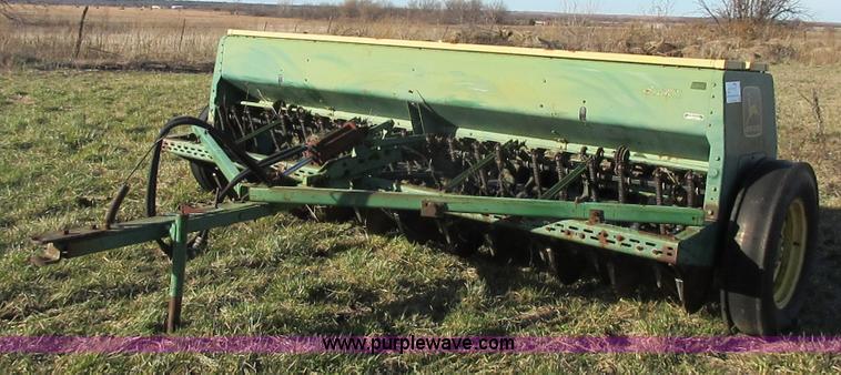 image for item I1824 John Deere 8300 grain drill