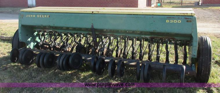 image for item I1824 John Deere 8300 grain drill