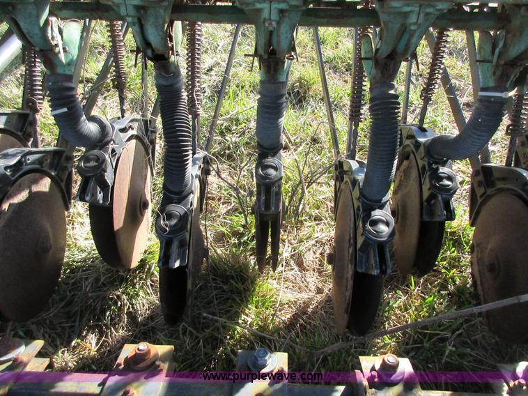 image for item I1824 John Deere 8300 grain drill