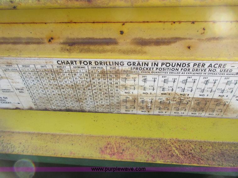 image for item I1824 John Deere 8300 grain drill