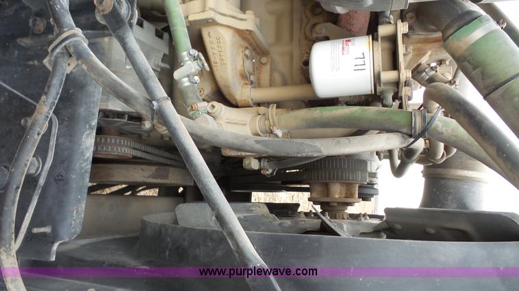 image for item J4550 1985 Freightliner semi truck