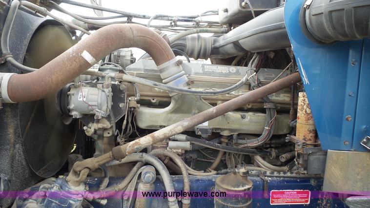 image for item J4596 1995 Western Star 4964F fertilizer/seed tender truck